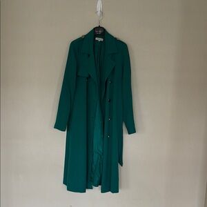 Chic Green Double-Breasted Trench Coat